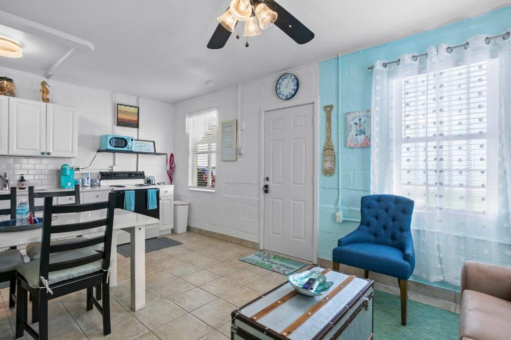 Villa Mermaids Grotto Waterfront 1Br Apt With Bay View Tampa Exterior foto