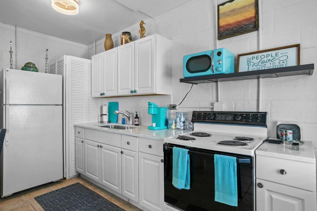 Villa Mermaids Grotto Waterfront 1Br Apt With Bay View Tampa Exterior foto