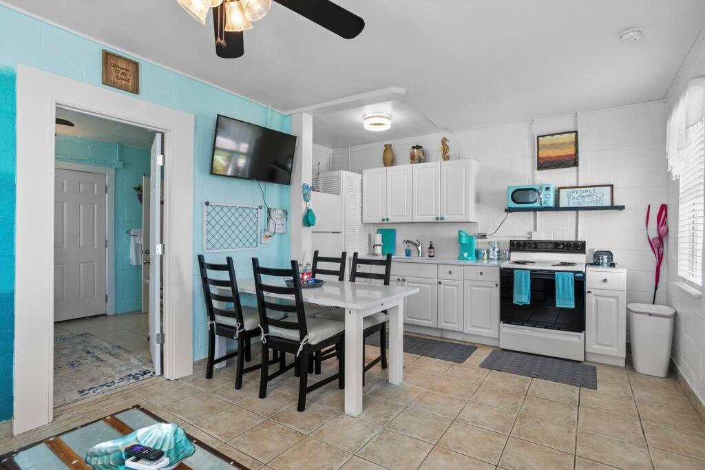 Villa Mermaids Grotto Waterfront 1Br Apt With Bay View Tampa Exterior foto
